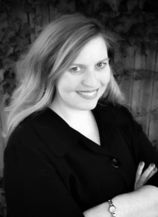 Dr Jacqueline Harvey