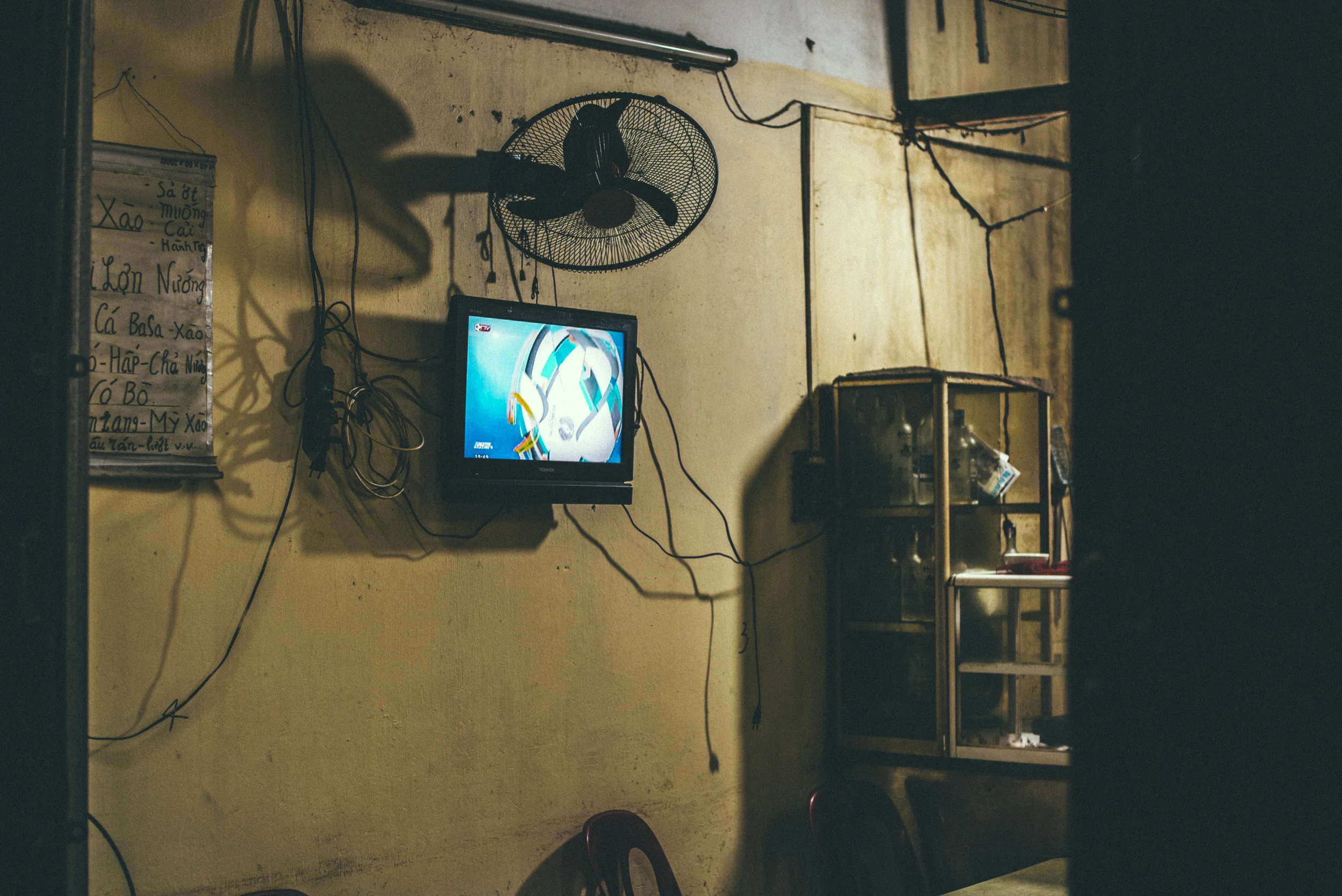TV02.jpg