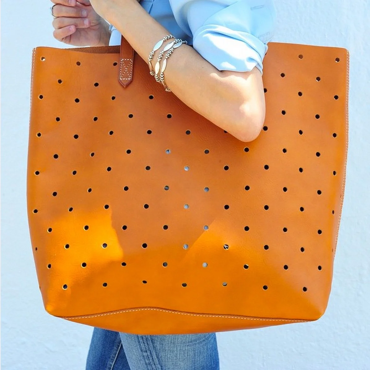 For this post, I used Madewell's #totewell hashtag to be featured in their campaign.