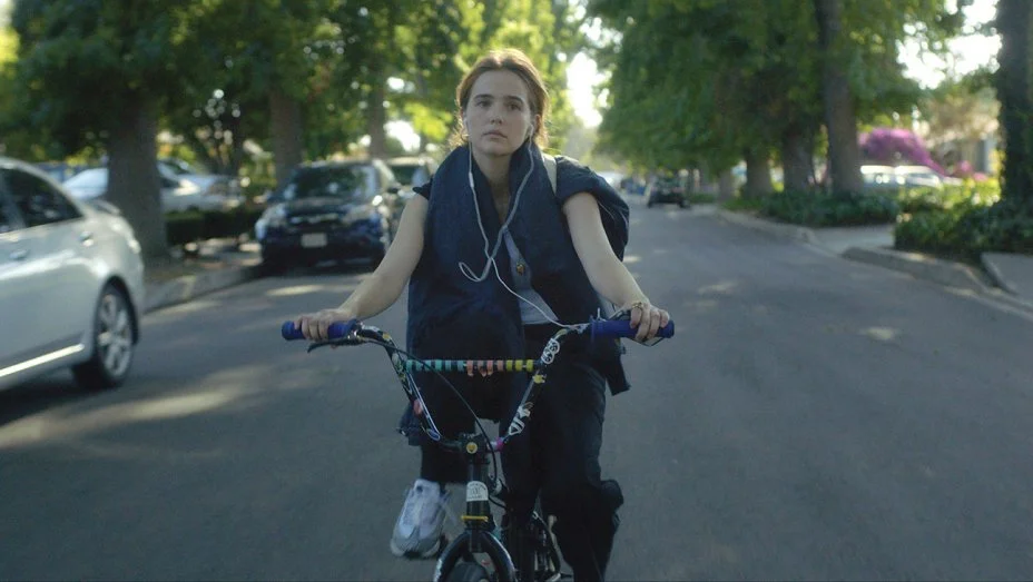 Zoey Deutch Is No Flower In Her New Movie