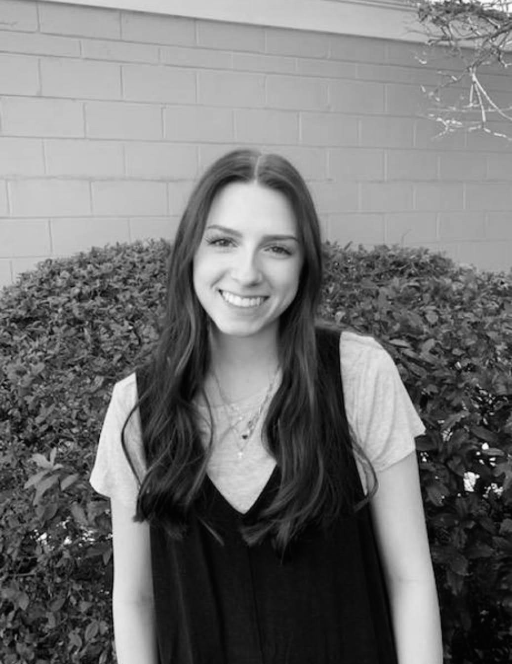 ASHLEY RYAN - CREATIVE STYLIST