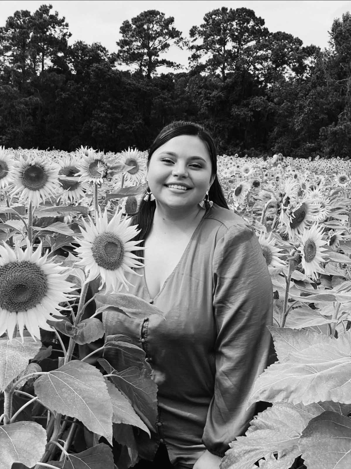 SAVANNAH  SHELTON - CREATIVE STYLIST 