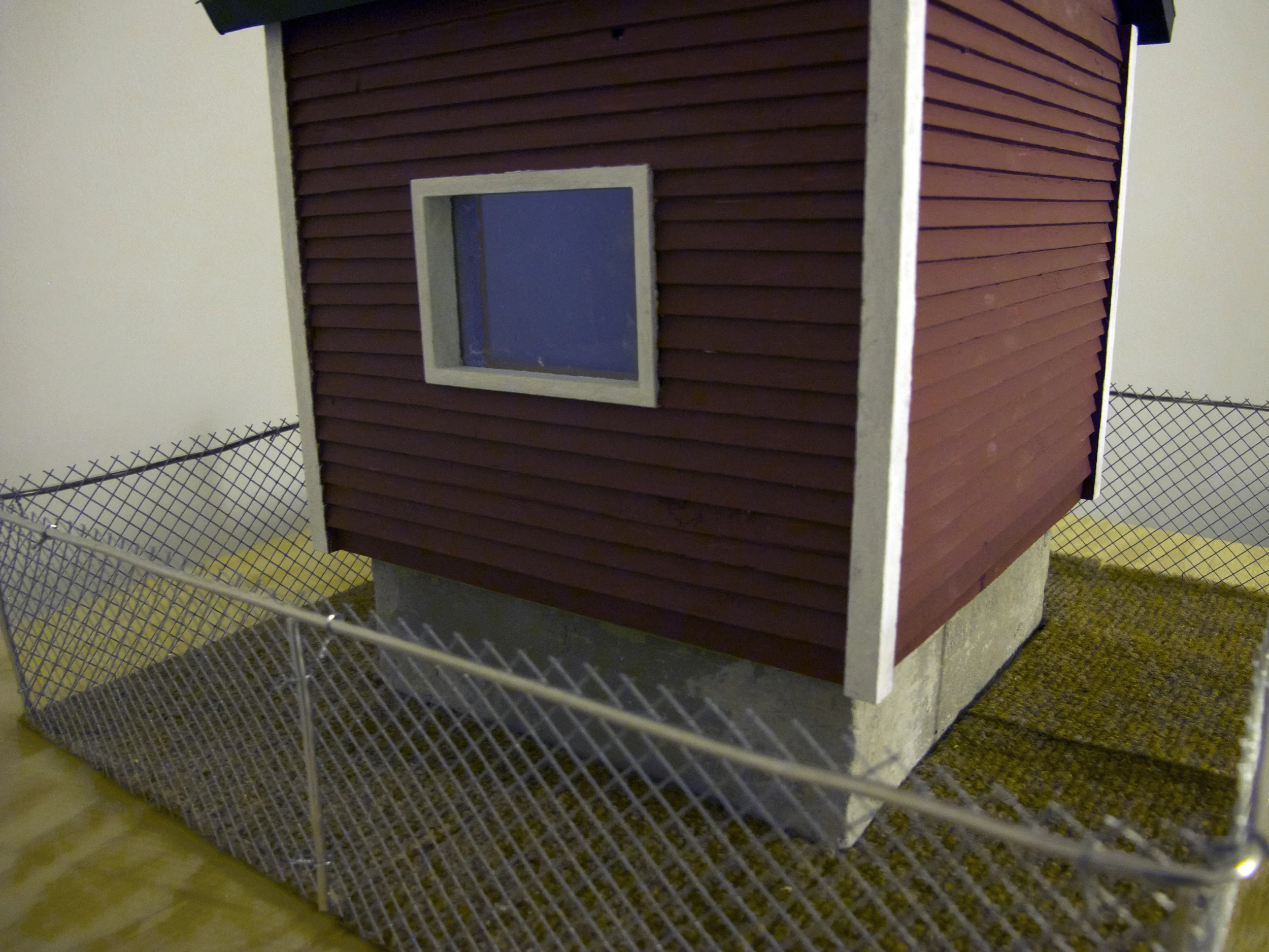 oneroomhouse4.jpg