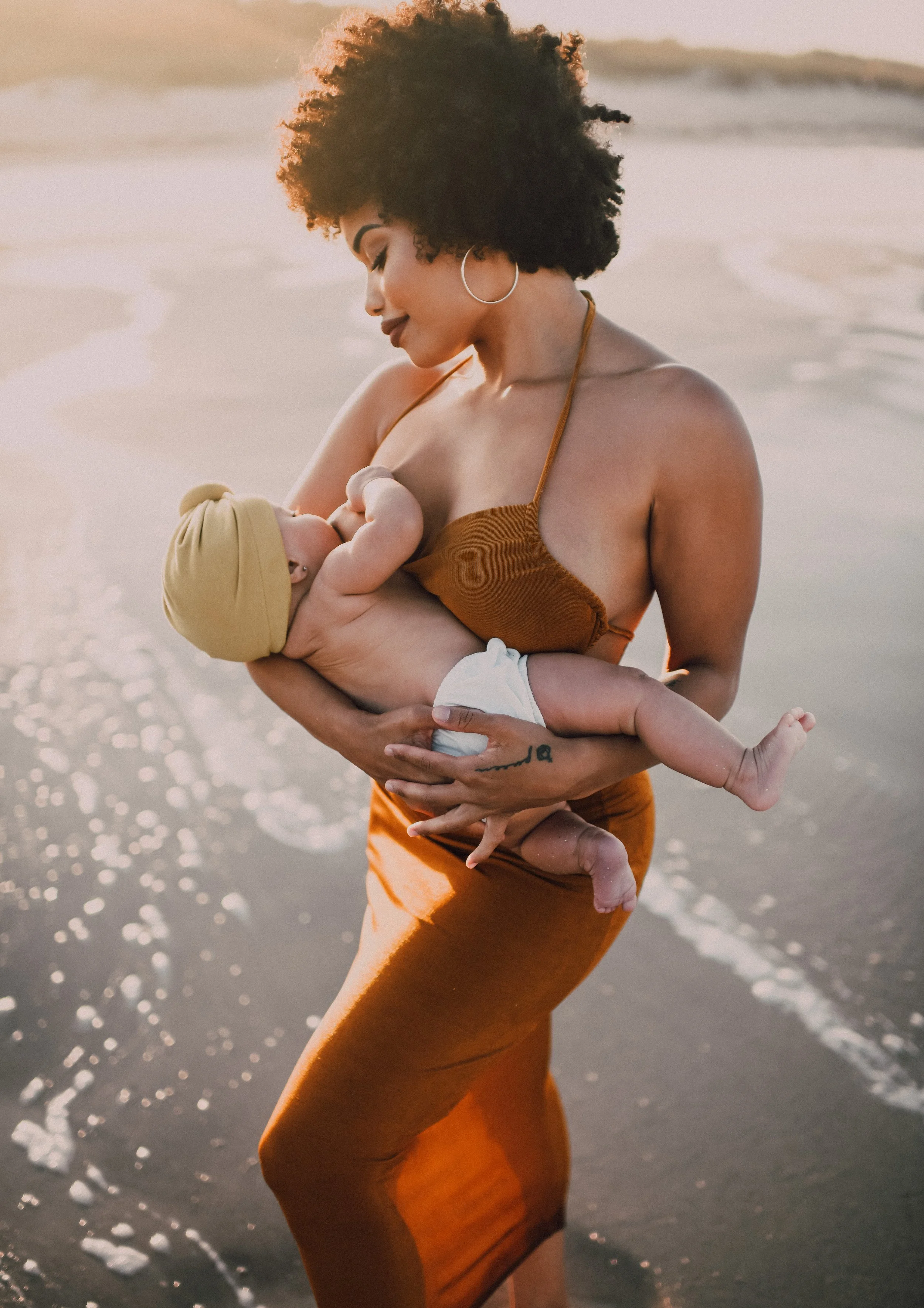 Breastfeeding momma in Fort Pierce Florida