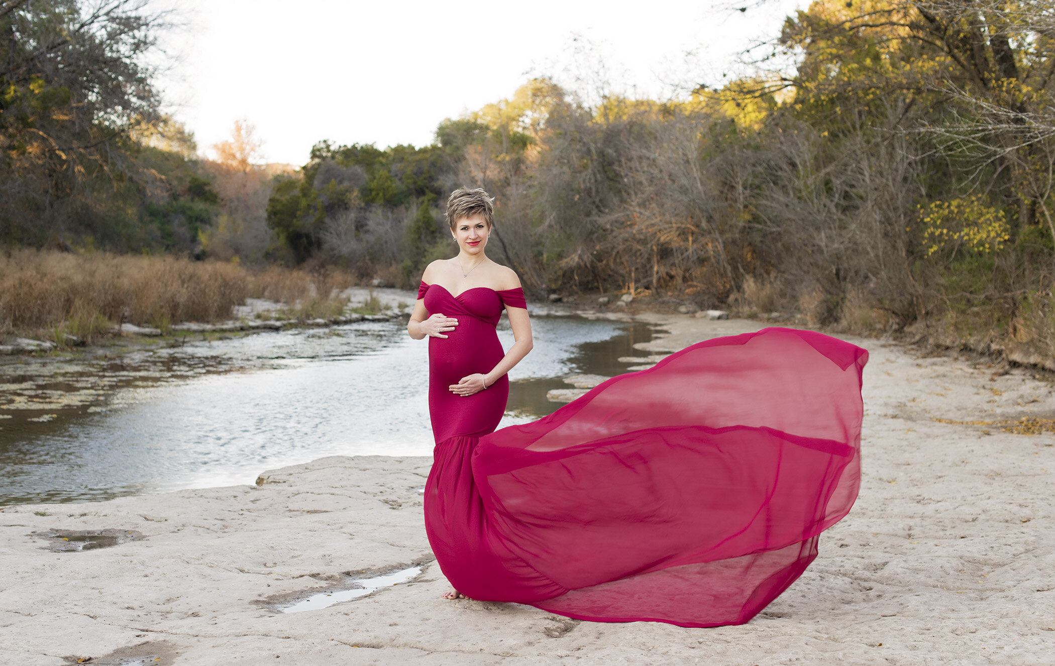 maternity photos by river