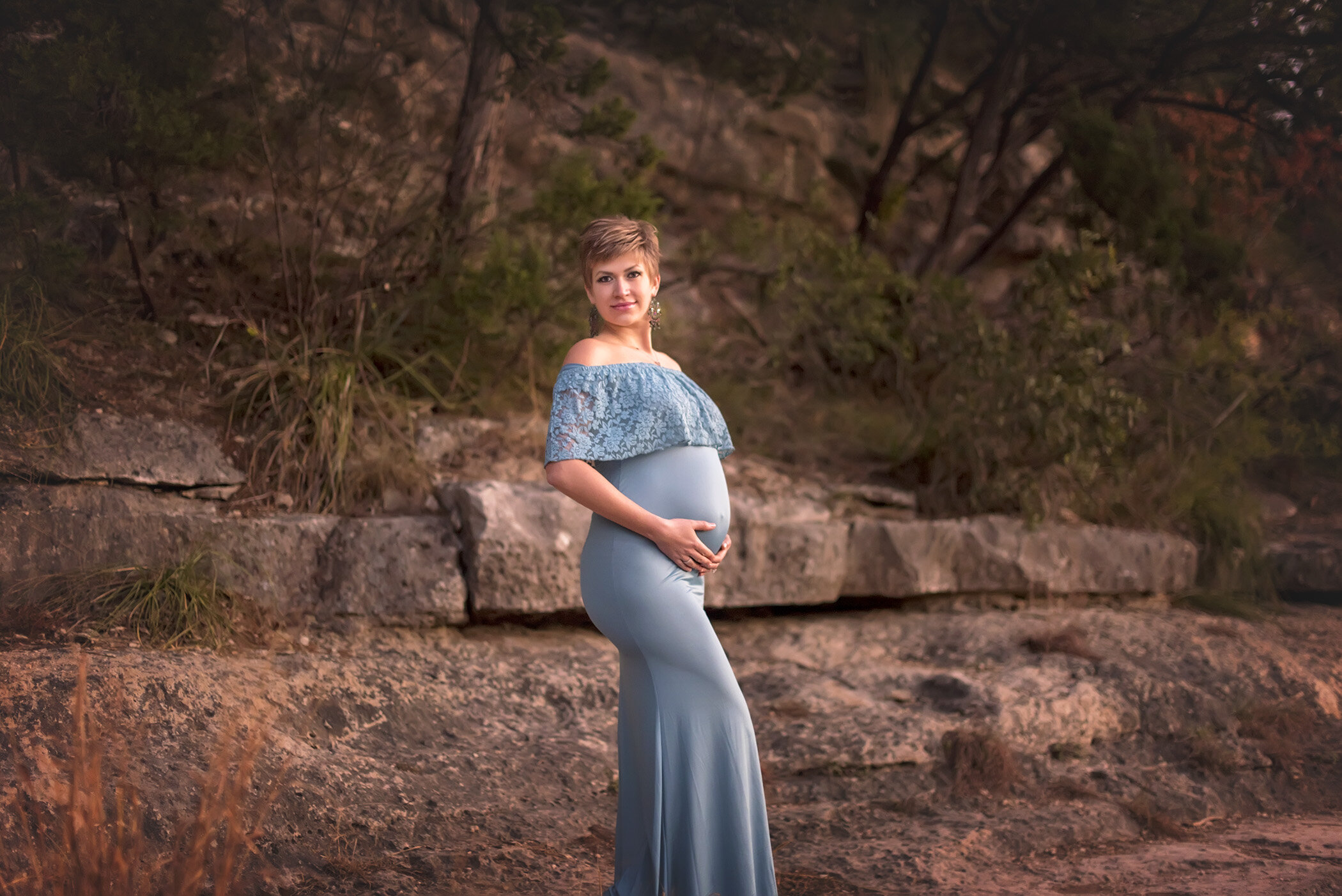 natural stone background outdoor maternity