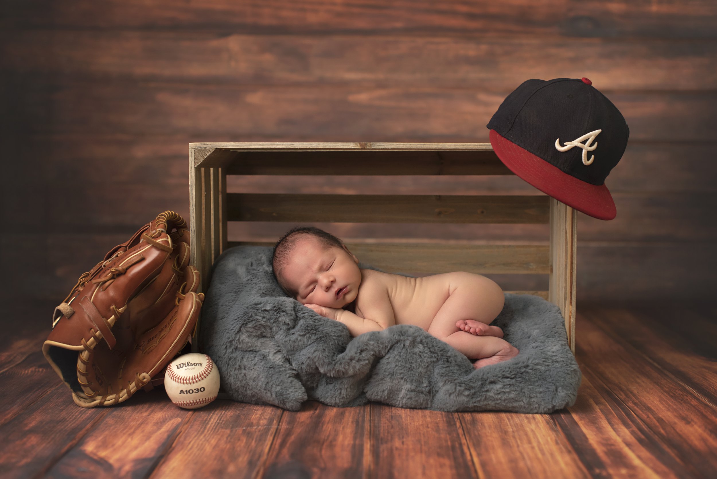 Atlanta Braves newborn fan