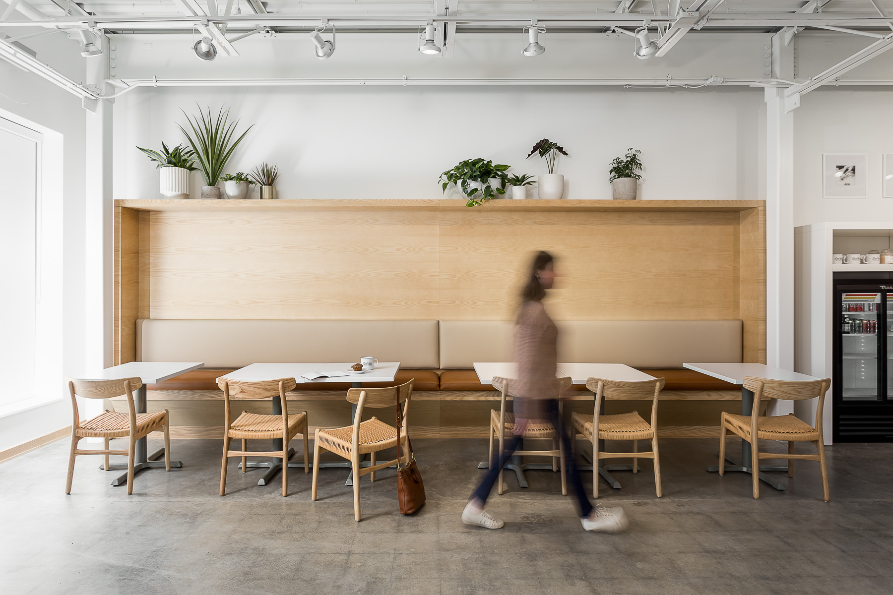 003106 Fairfax Ave - INTERNET.jpg