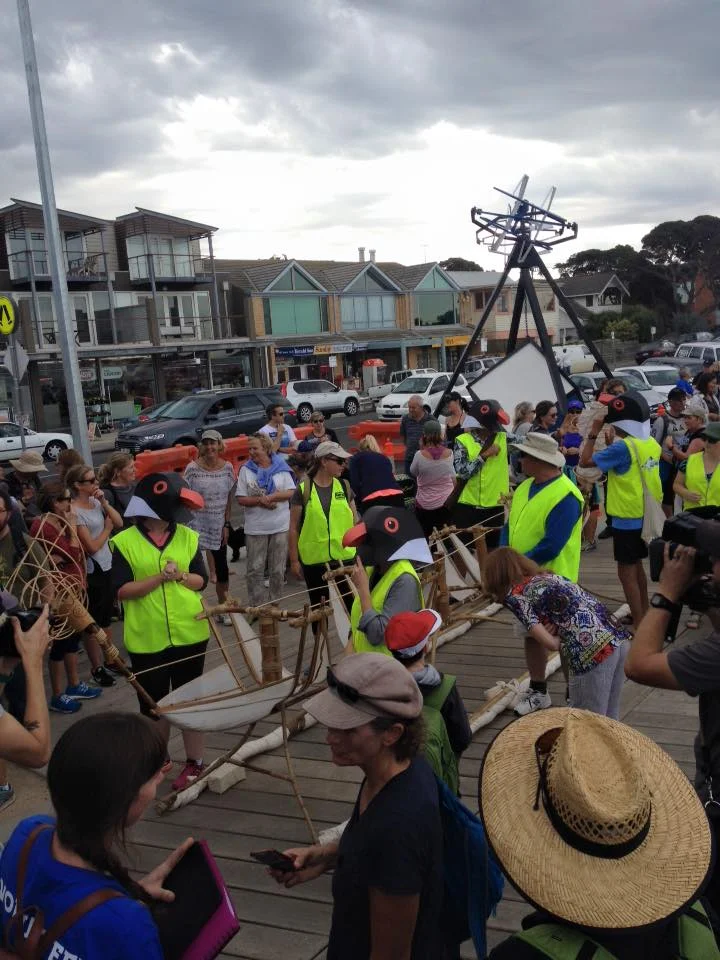The hooded plover lovers taking over the carrying of Canoe.  Image by Daniel Huigsloot.