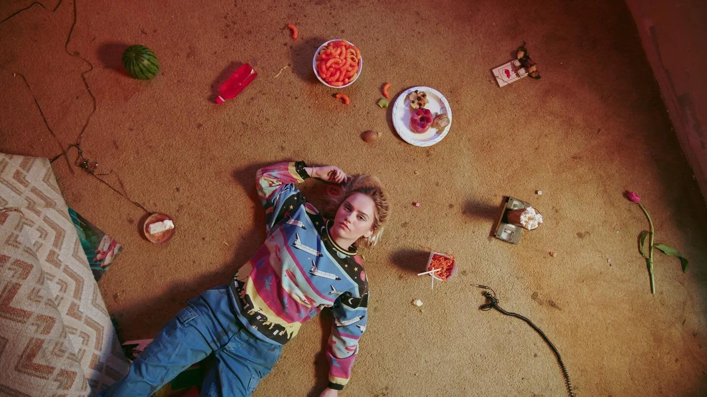 @carliehanson
Daze Inn
2020

Director&nbsp;@serenareynolds
Starring&nbsp;@carliehanson
@cailyn_r
@tyndakut
DP&nbsp;@cale_evan
Editor&nbsp;@verovackova
Production&nbsp;@thisisgoldcat
EP&nbsp;@devinsarno
1st AC&nbsp;@carlosariellopez
Steadicam&nbsp;@sa