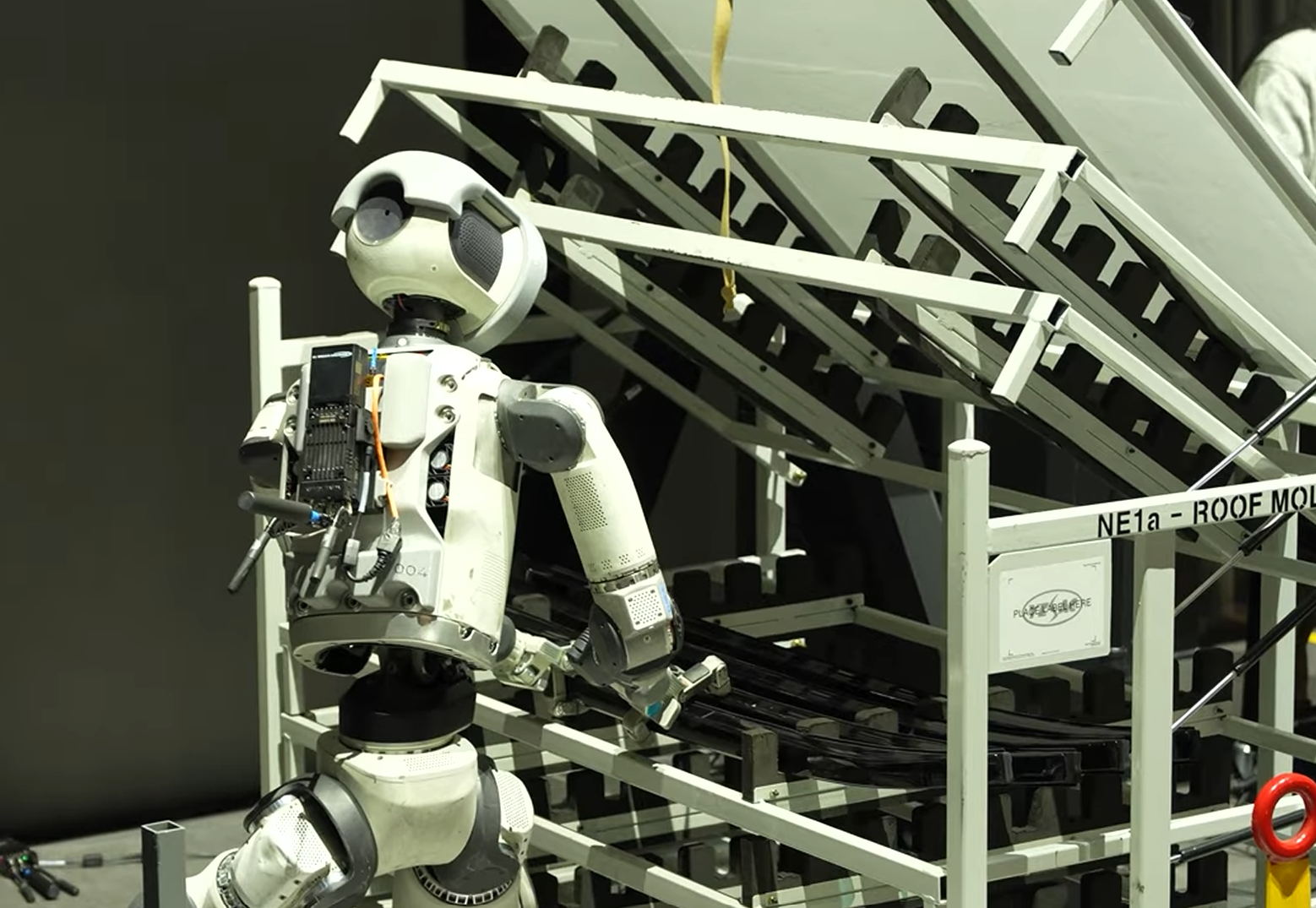 Boston Dynamics Atlas Robot demonstration at CES 2026_1