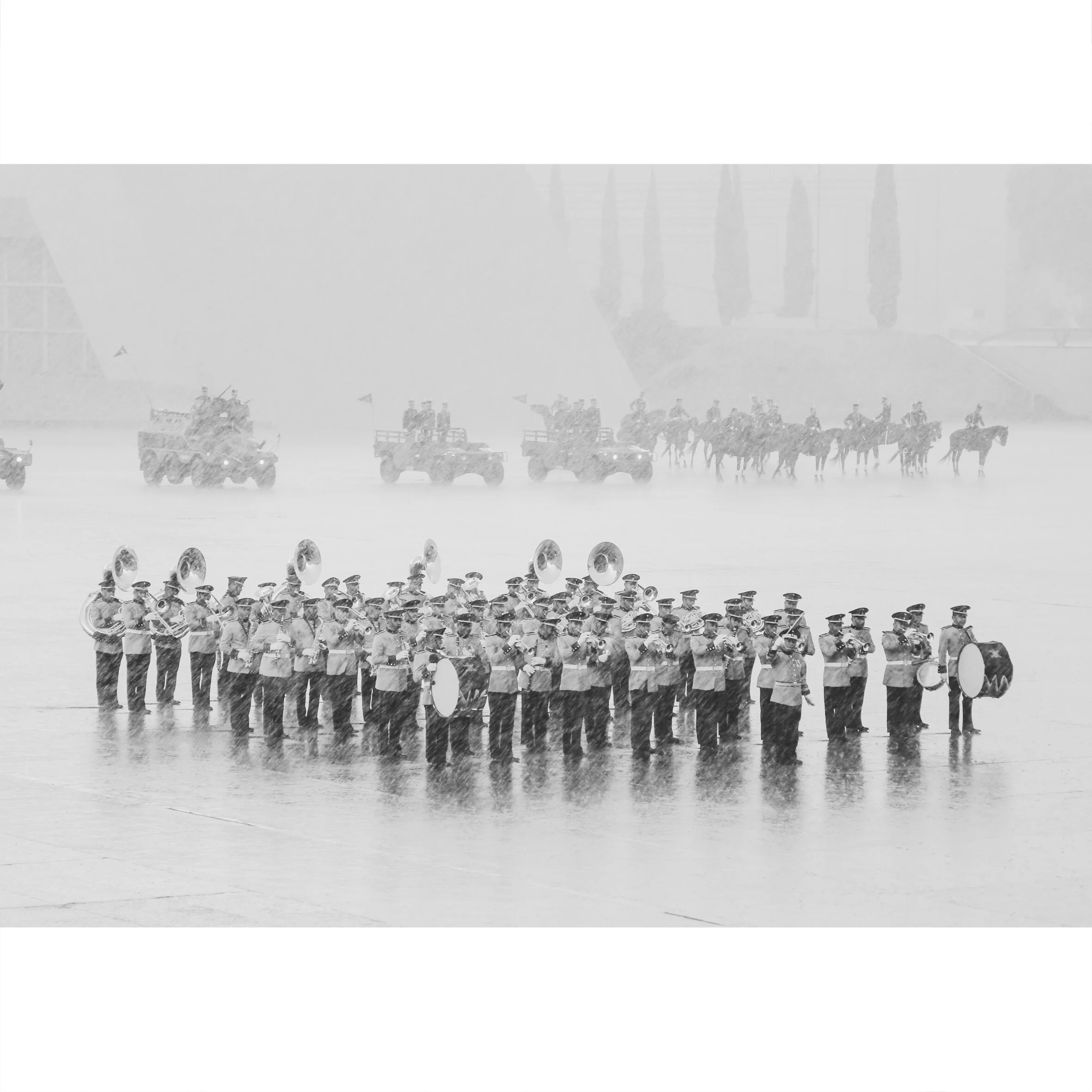 BAND RAIN MILITAR.jpg