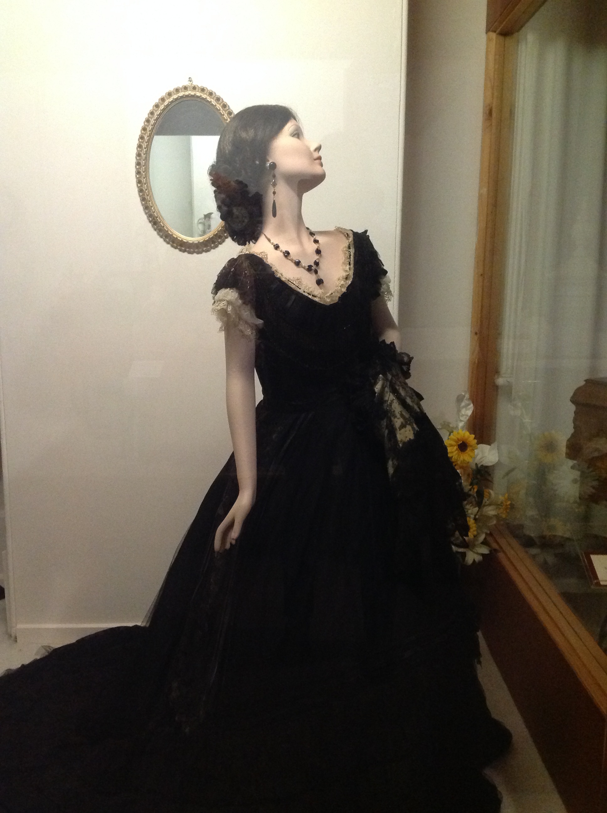  One of the beautiful mannequins at the Benella Costume Museum 