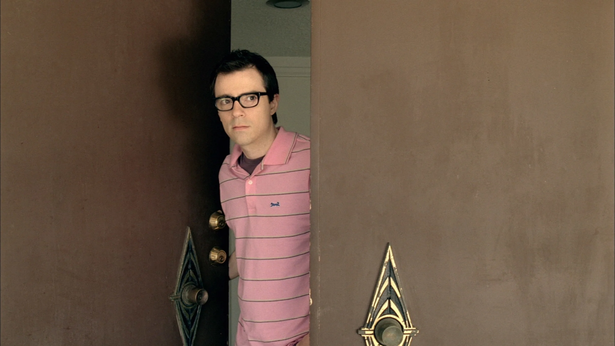 WEEZER_FRAME_101.jpg