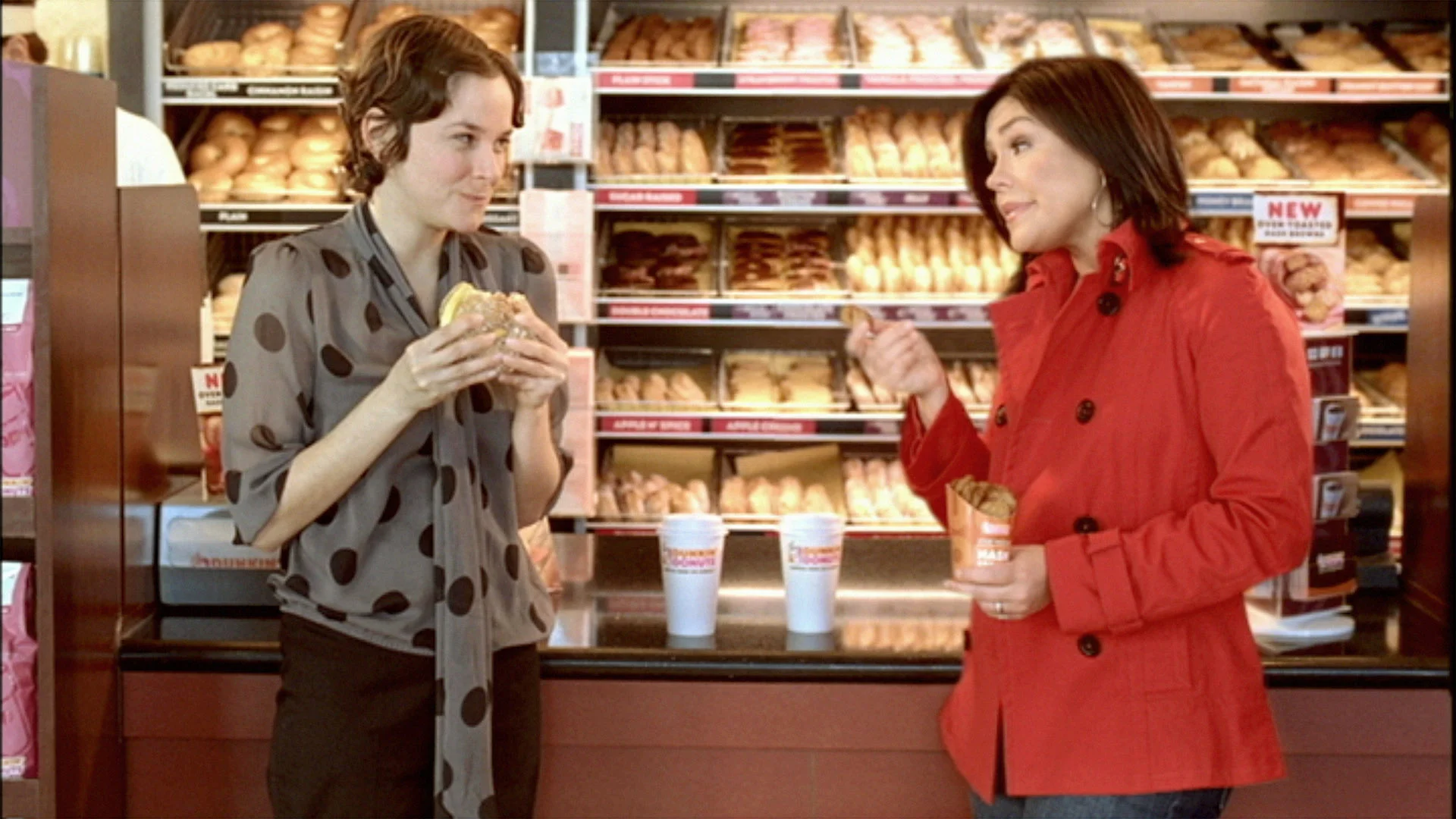 DUNKIN_FRAME_018.jpg