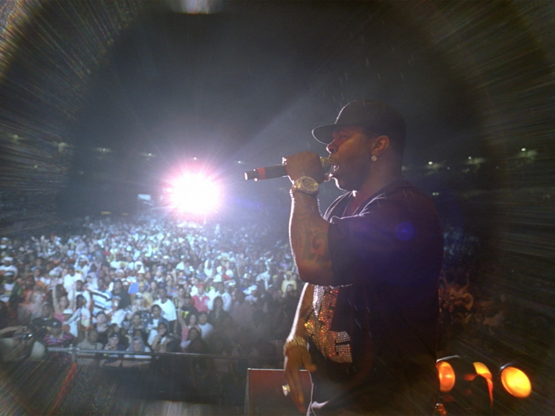 BUSTA_FRAME_006.jpg