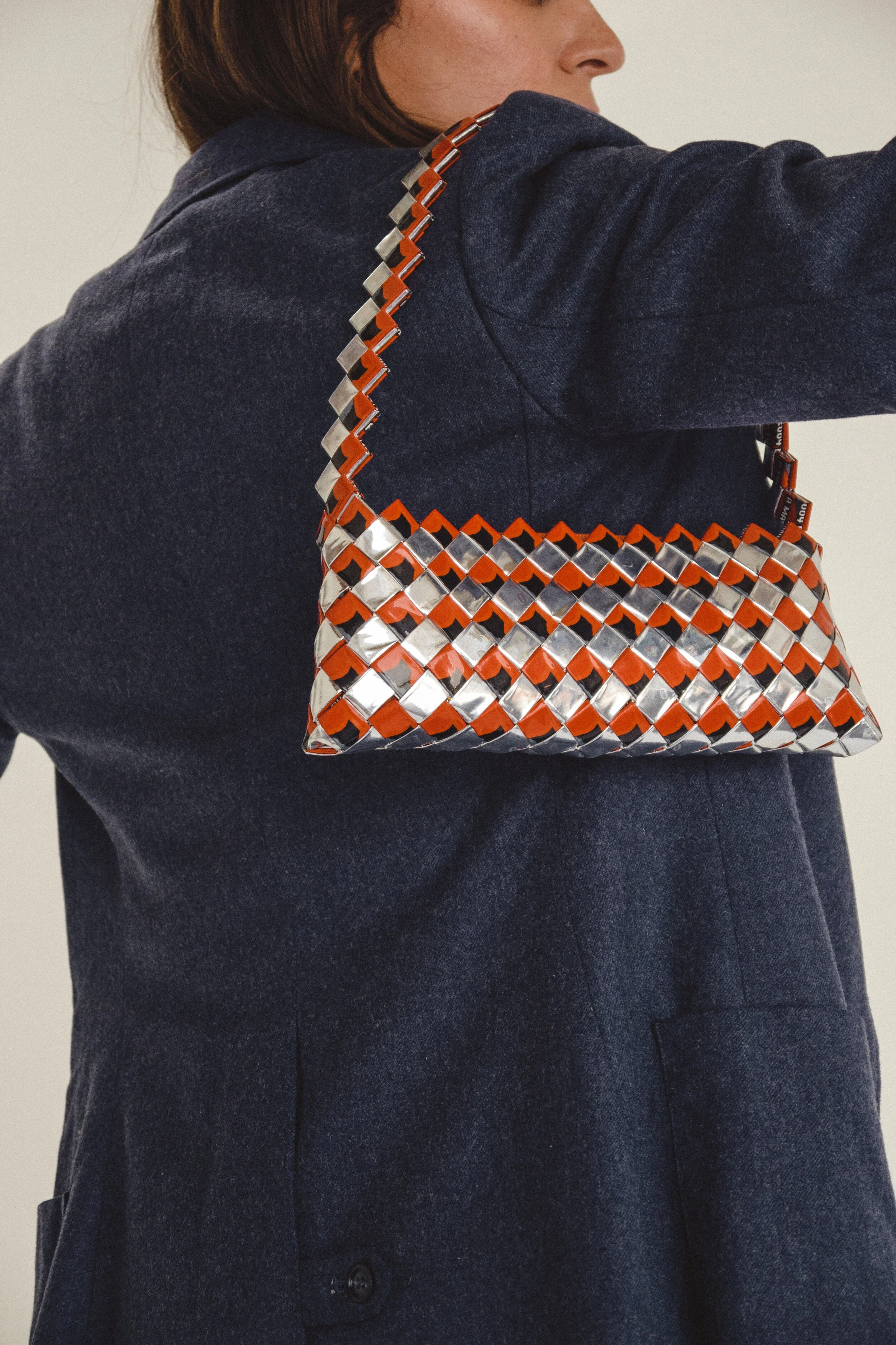 91B30CF0-1B35-4AF6-9386-1D296564EF4E