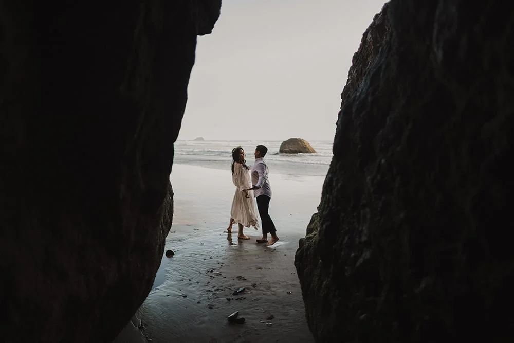 Cannon Beach Engagement Photos17.jpg