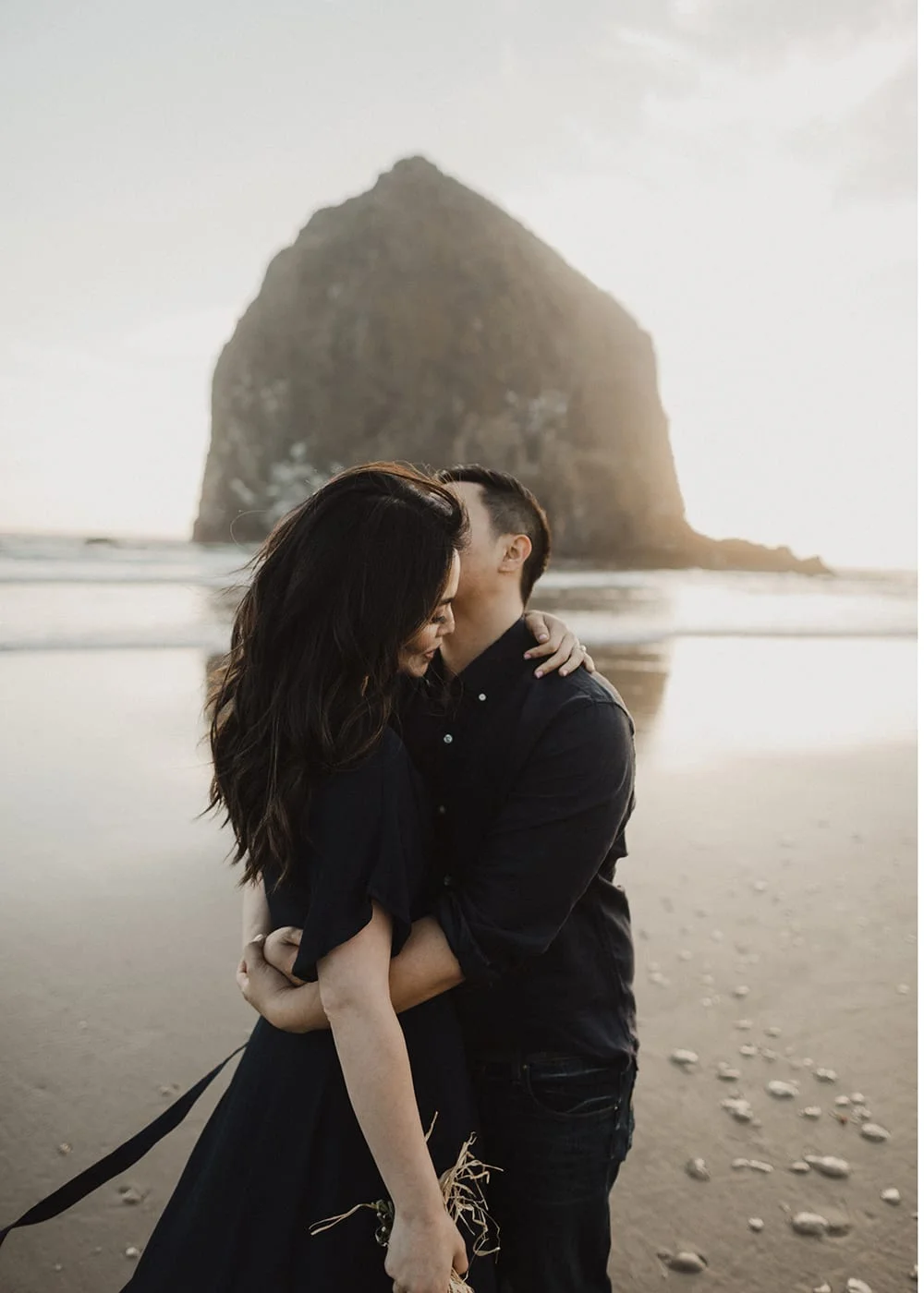 Cannon Beach Engagement Photos25.jpg