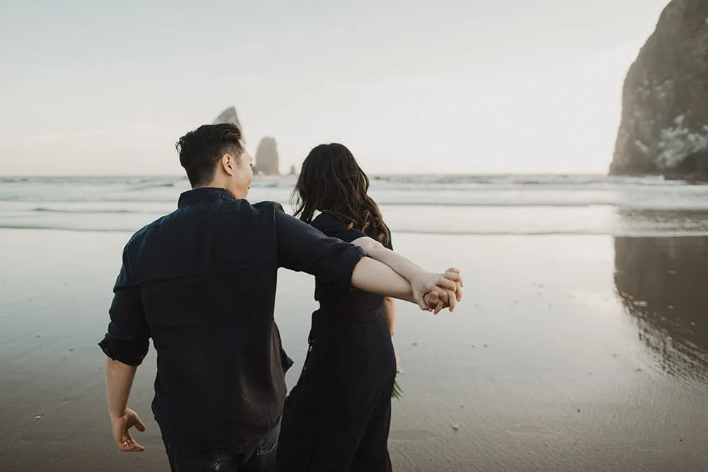 Cannon Beach Engagement Photos26.jpg