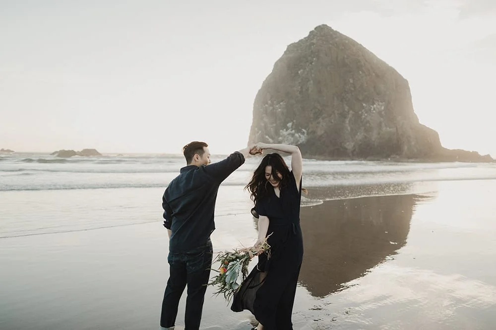 Cannon Beach Engagement Photos28.jpg