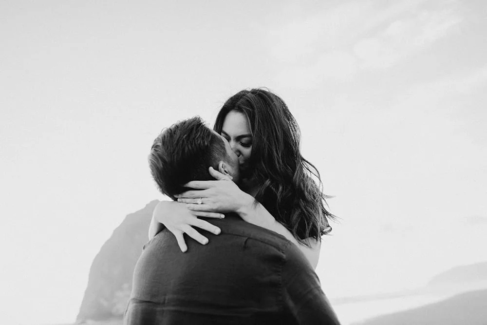 Cannon Beach Engagement Photos by Alixann Loosle
