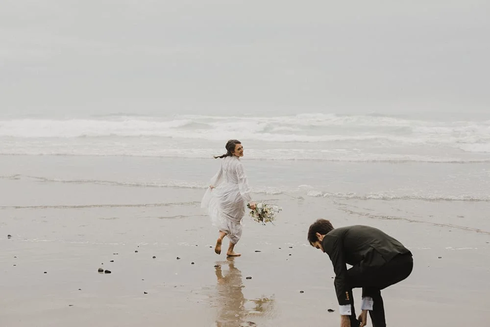 Oceanside Oregon Elopement78.jpg