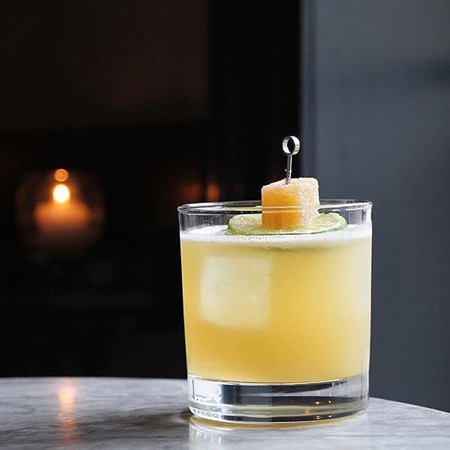 #whiskeywednesday Who says scotch is for old men?  Try the &ldquo;This &amp; That&rdquo; from @SeaworthyNOLA combining scotch, lemon, peach liqueur and ginger syrup&mdash;recipe at imbibemagazine.com! 📸 @emmajanzen #scotch #wintercocktails #imbibe #