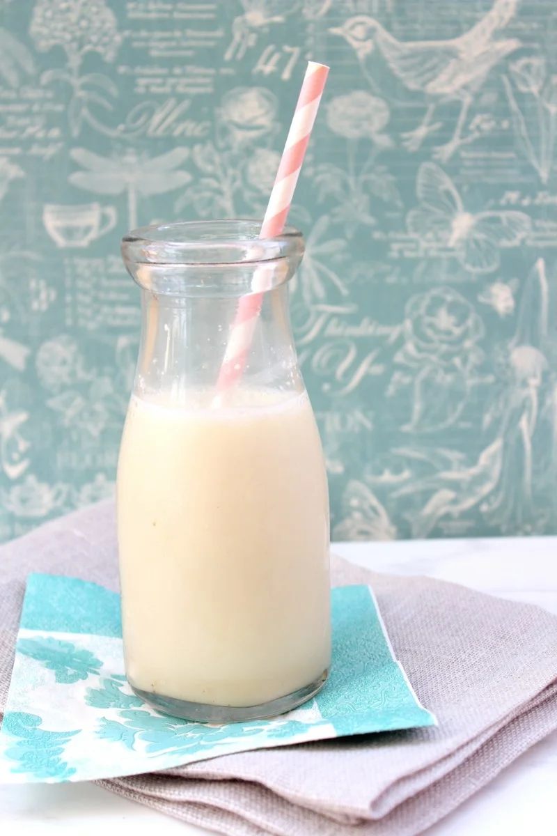 homemade almond milk 