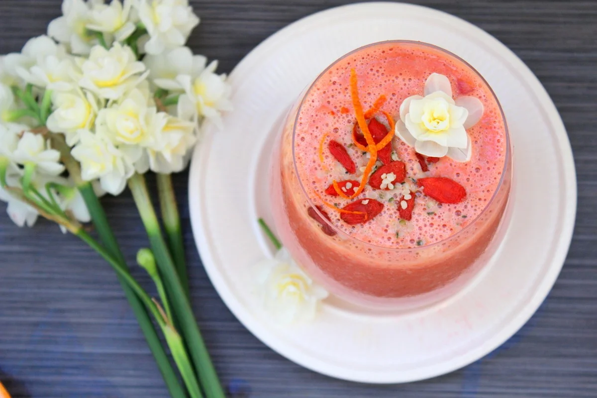 Blood orange, goji & hemp smoothie 