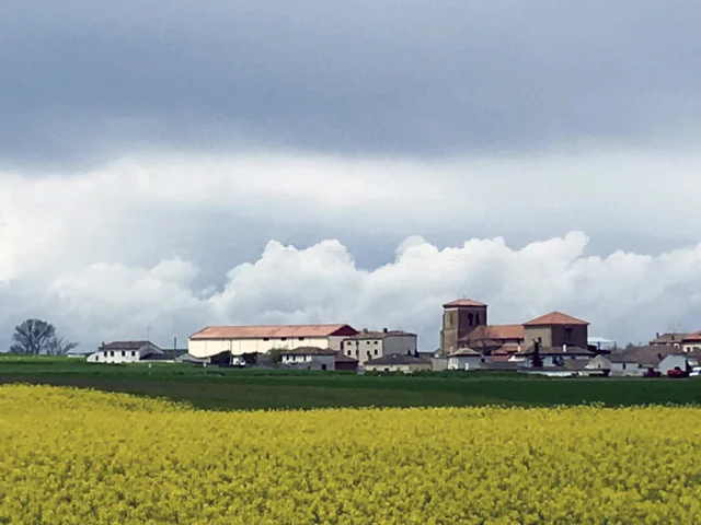 Toward villacazar de Sirga Rie.jpg