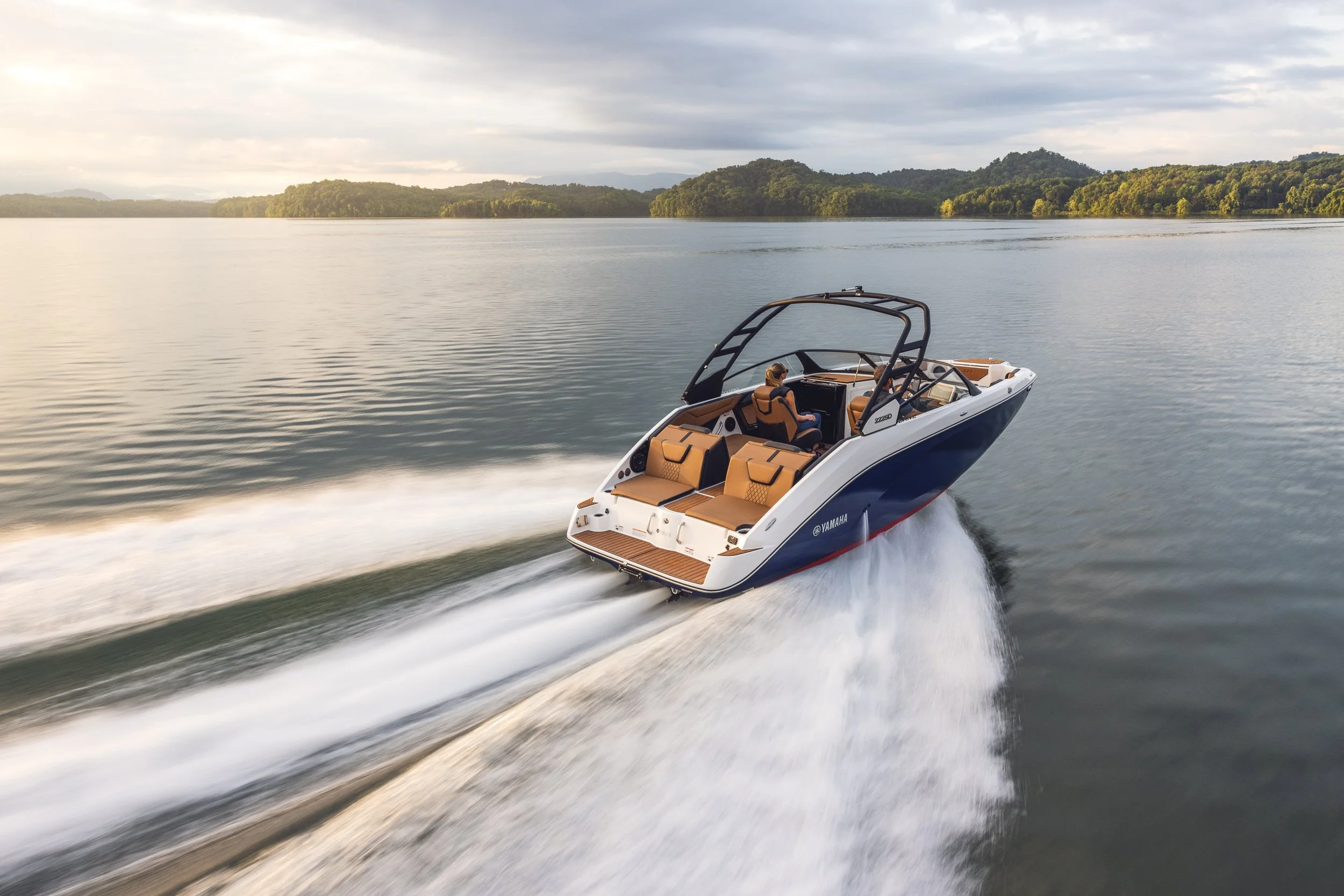 ©MattShawCreative_YamahaBoats_2025 ROUGH DRAFT-49.jpg