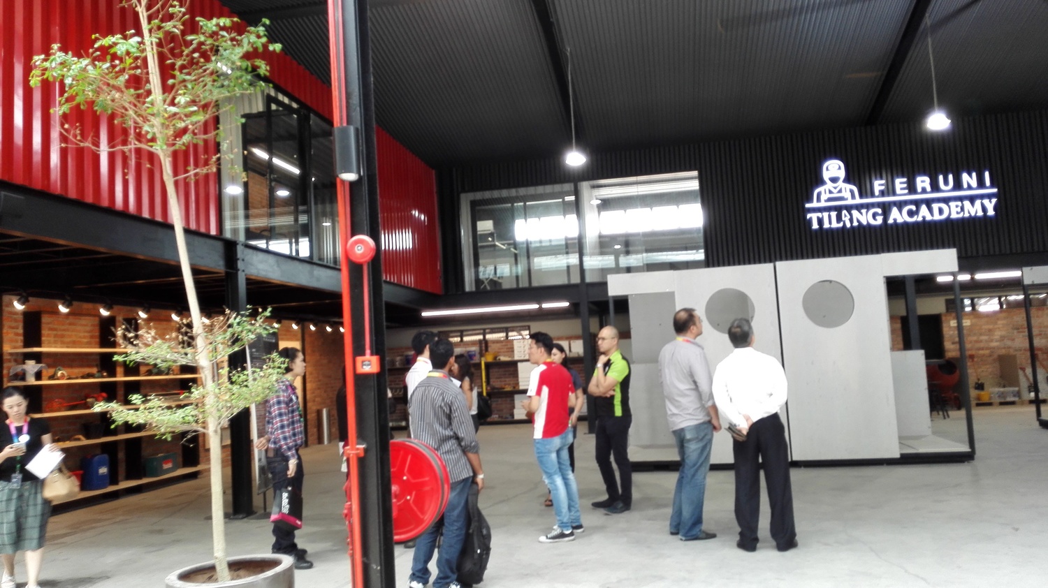 Feruni-CSR-Tiling-Academy-FeruniTour.jpg
