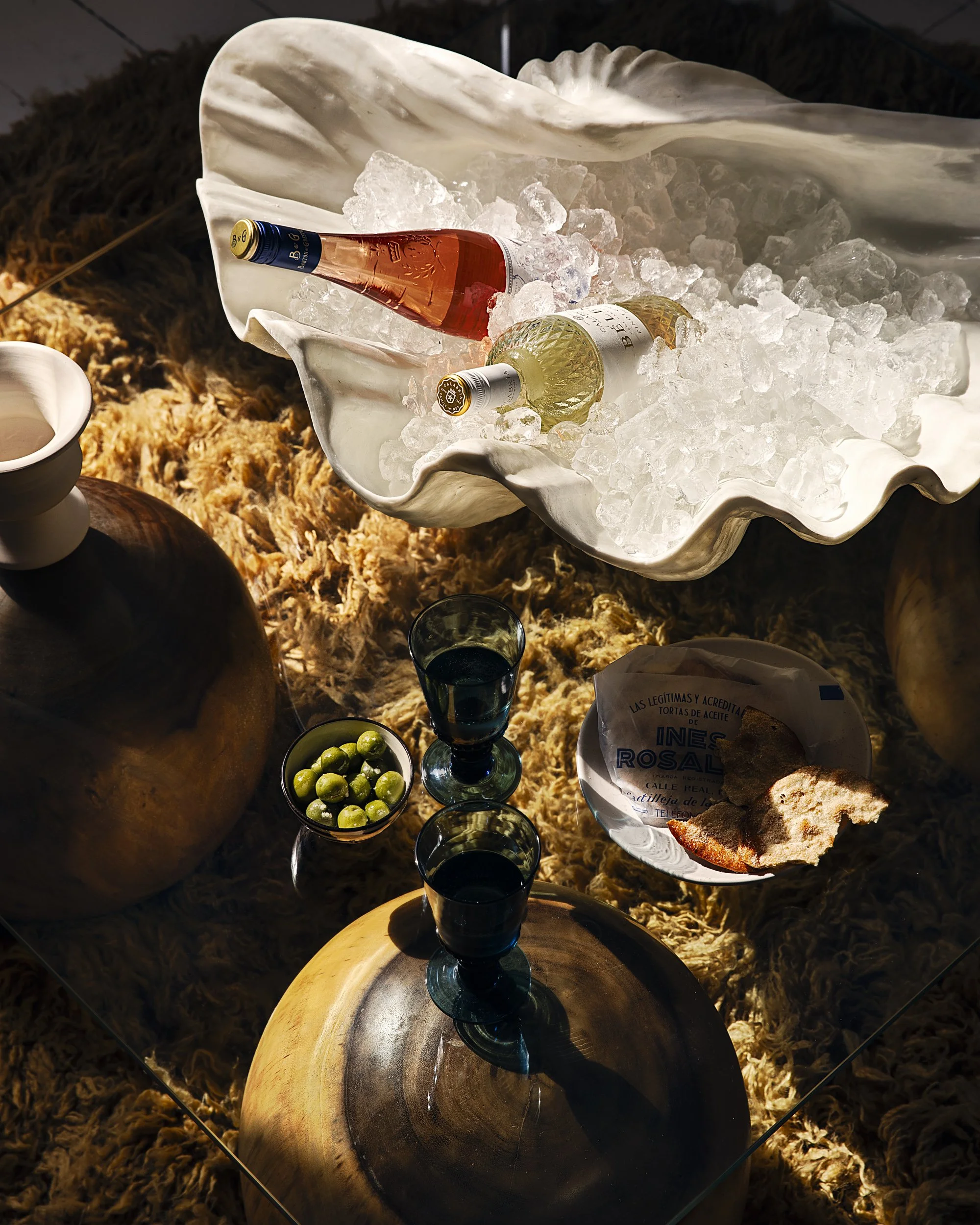 wine_and_nibbles_shag_rug