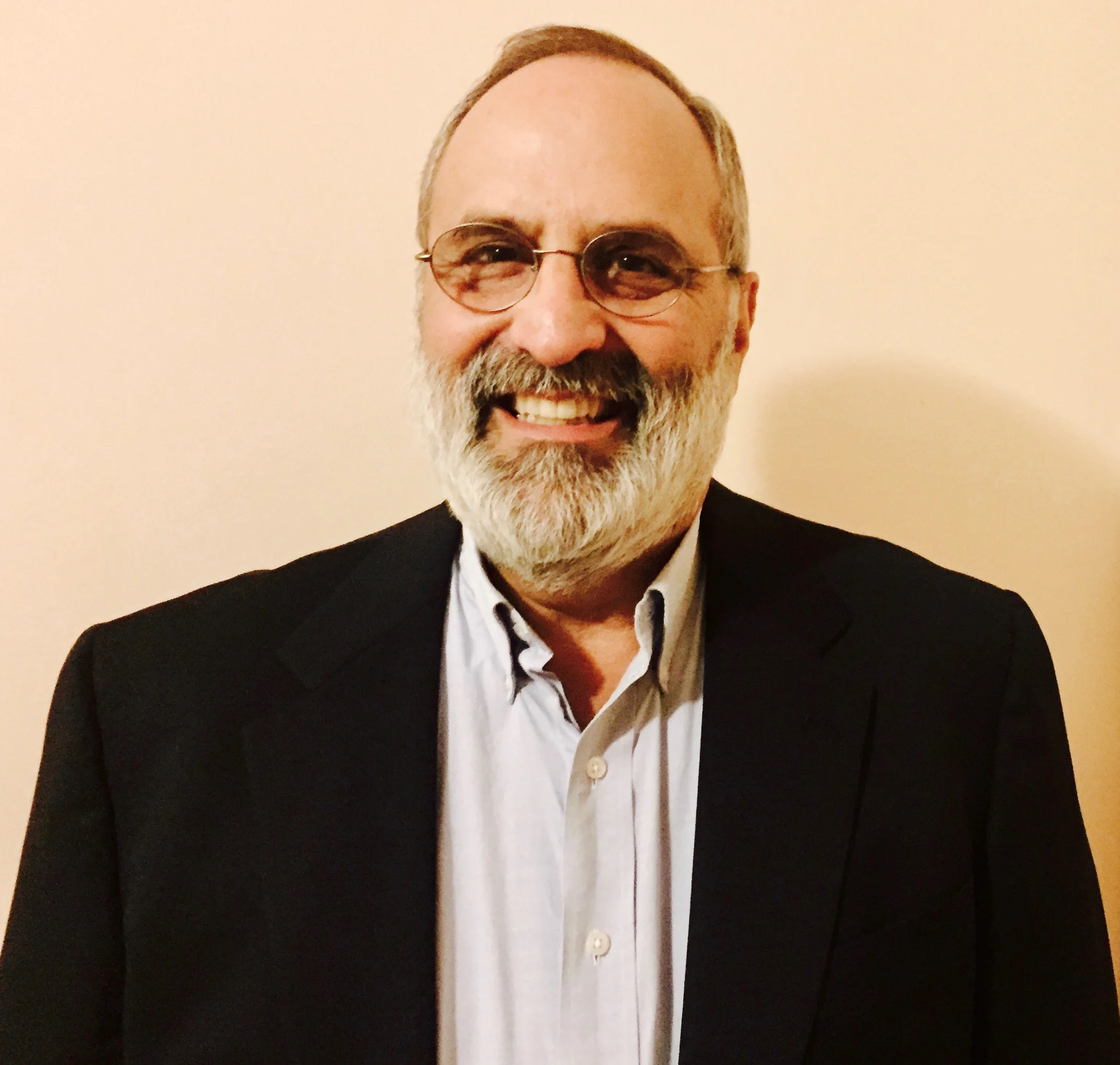 Vic Ojakian Bio Pic .jpg