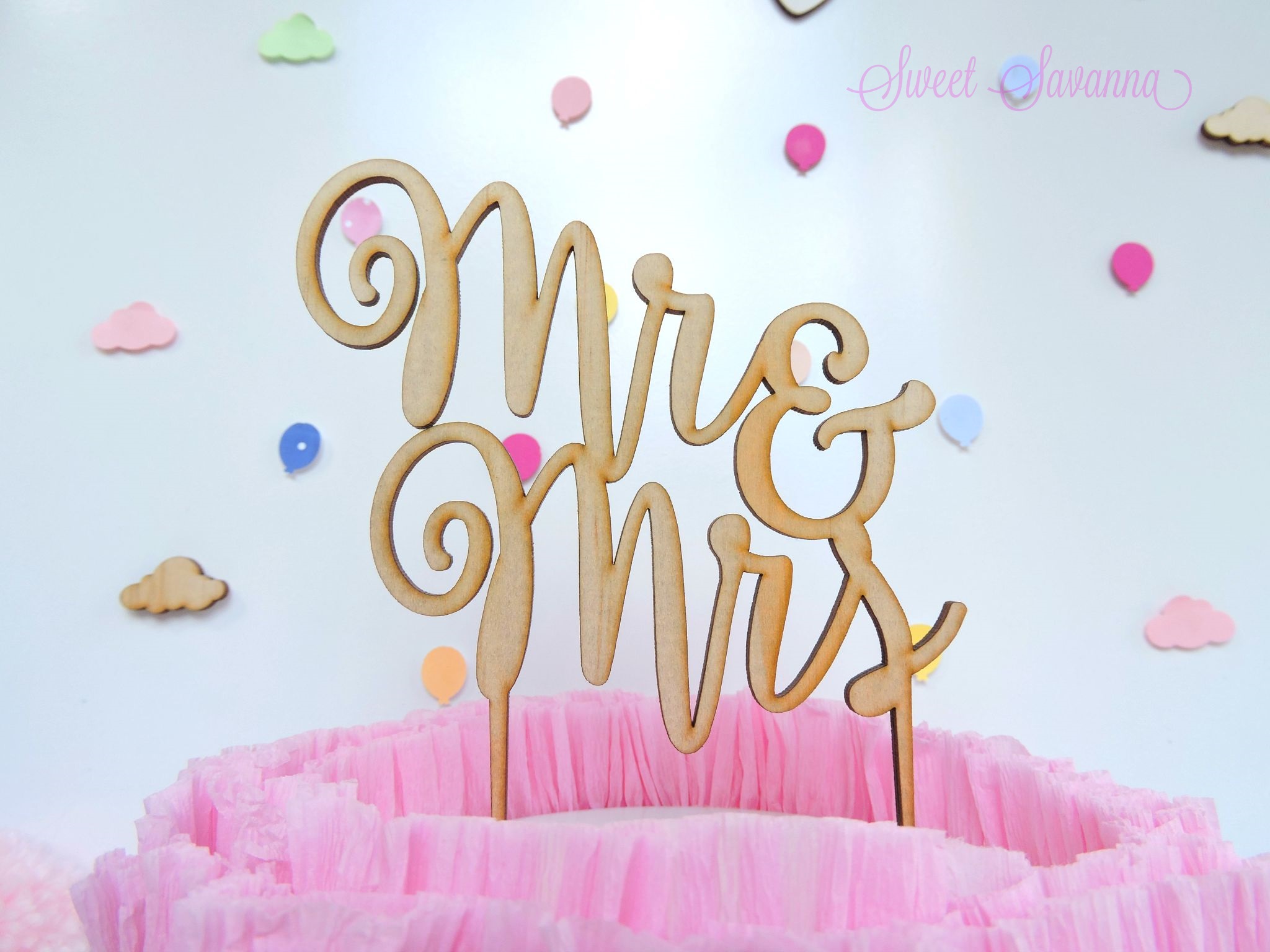 MR-and-Mrs-cake-topper-2.jpg
