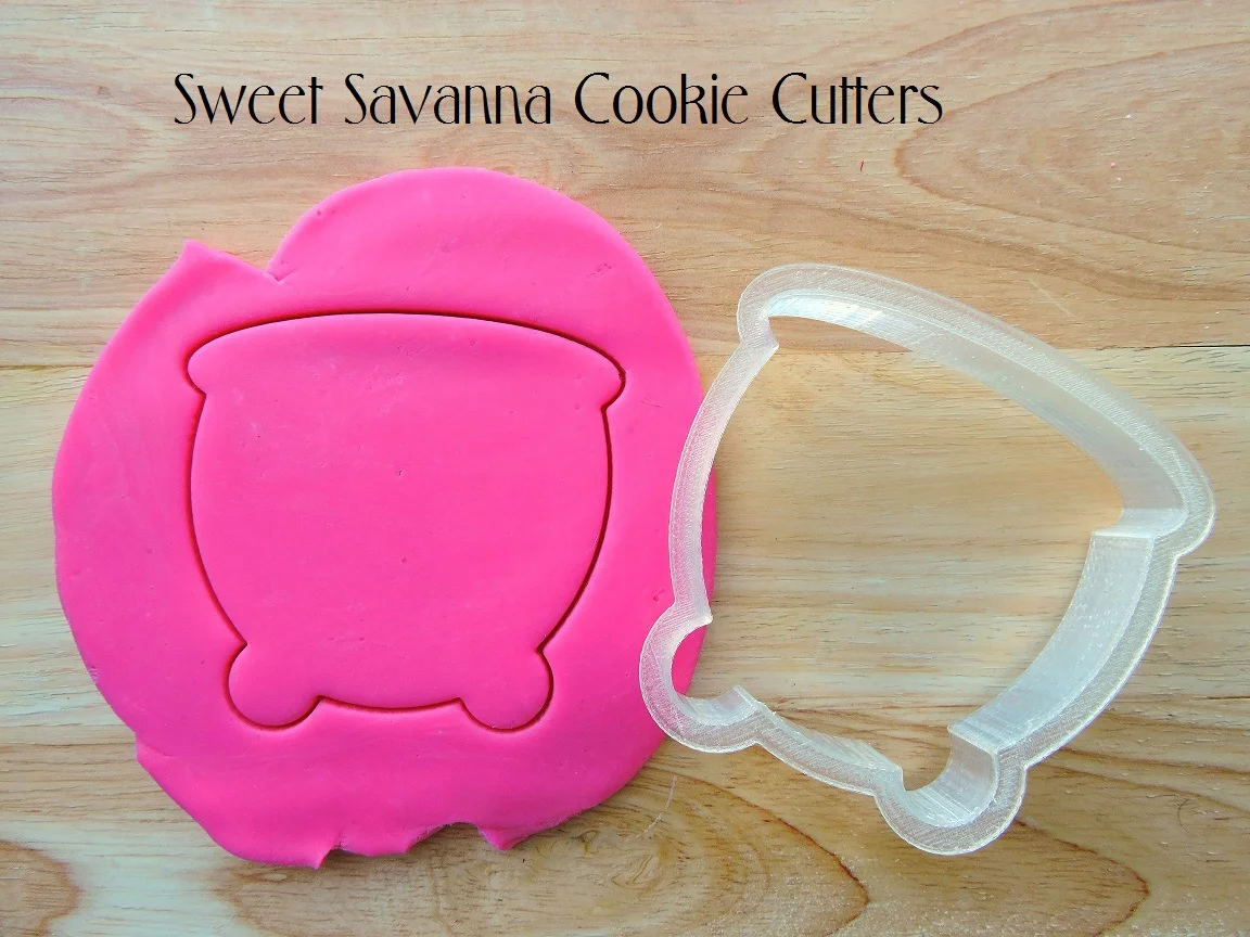 cauldron-cookie-cutter.JPG