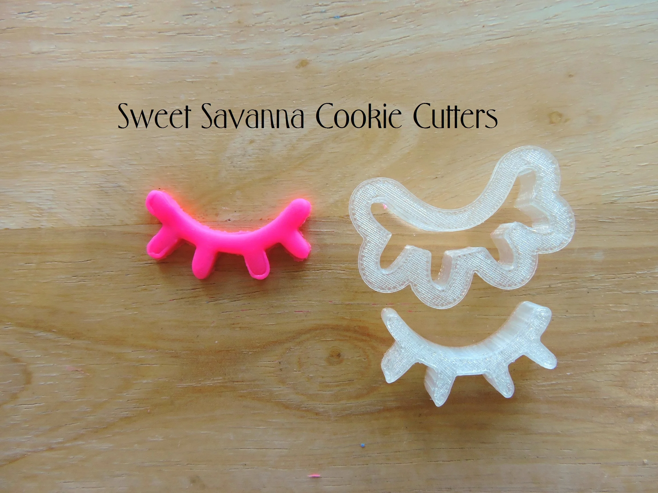 eye-fondant-cutter.JPG