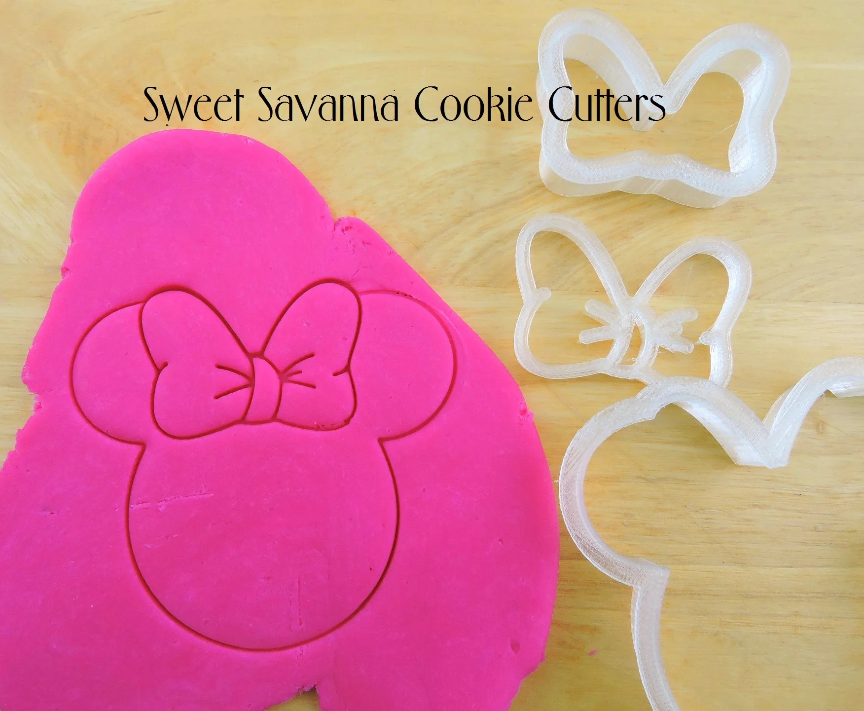 minnie-mouse-cutter-set.jpg