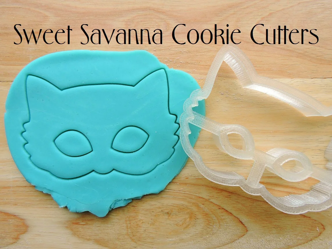 cat-mask-cookie-cutter.JPG