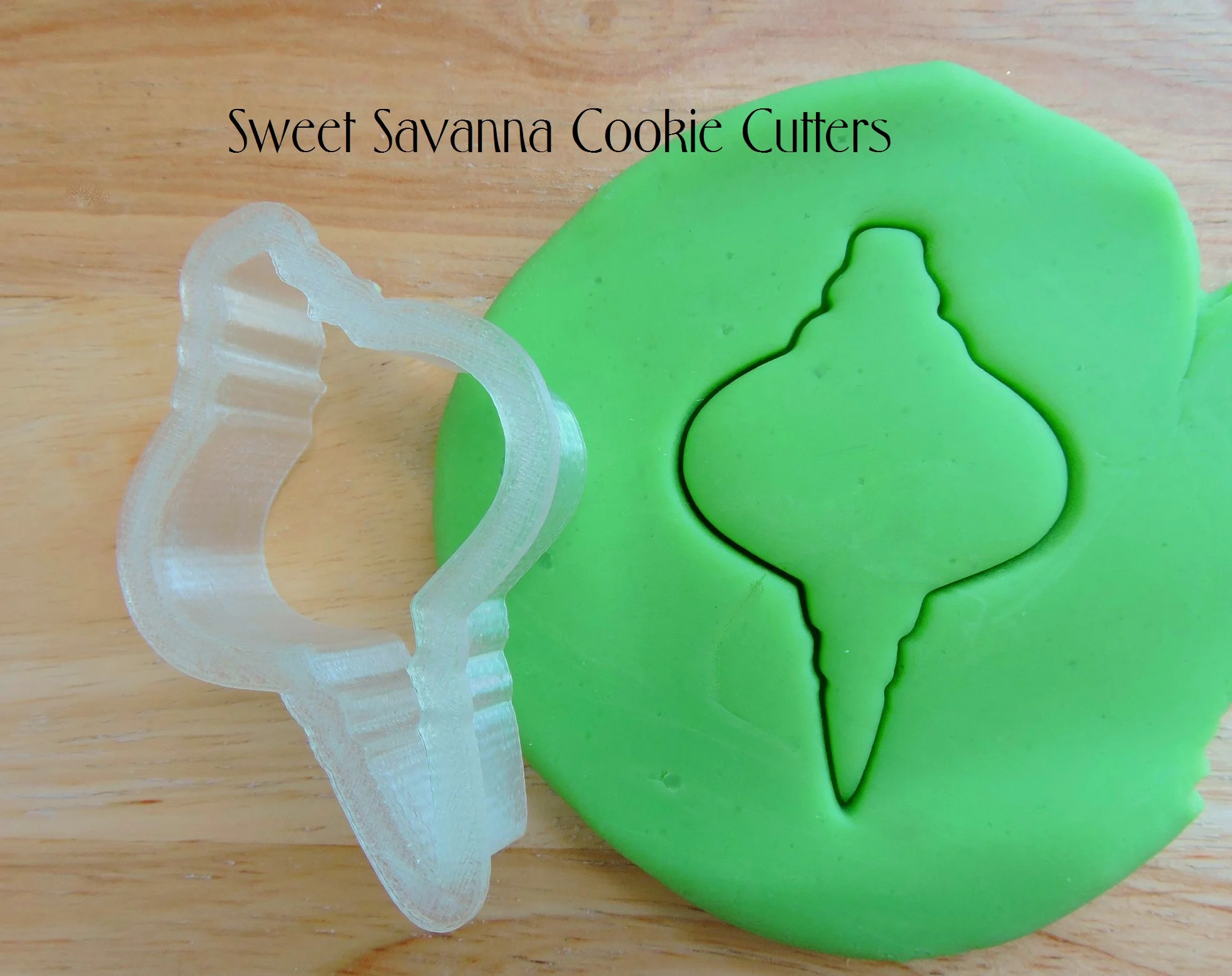 bauble-cookie-cutter-11.jpg