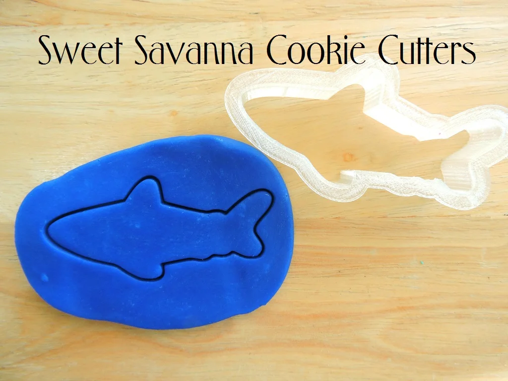 shark-cookie-cutter-2.JPG
