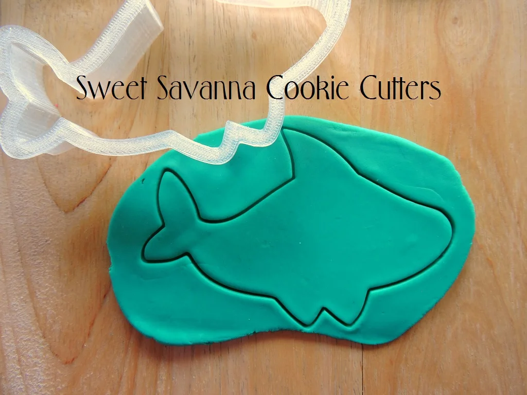 shark-cookie-cutter.JPG