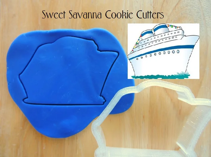 cruise-ship-boat-cookie-cutter.jpg