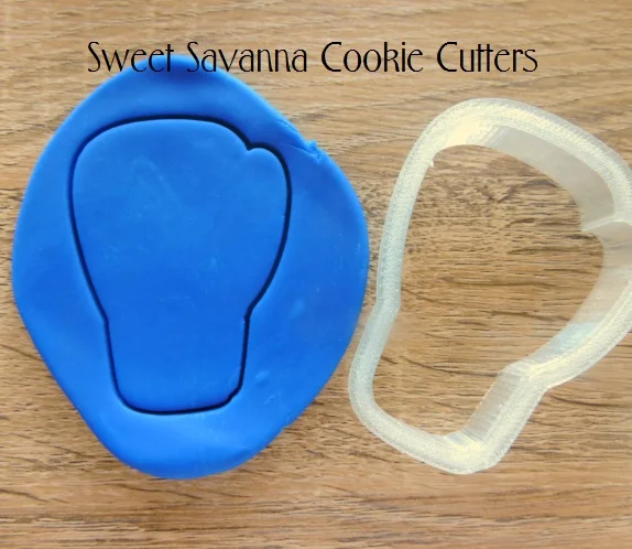 boxing-glove-cookie-cutter.JPG
