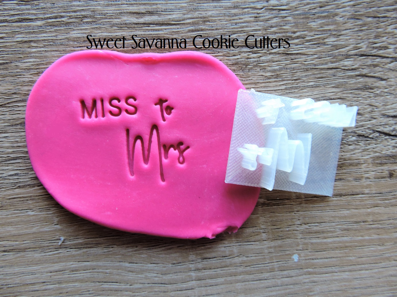 miss-to-mrs-embosser4.jpg