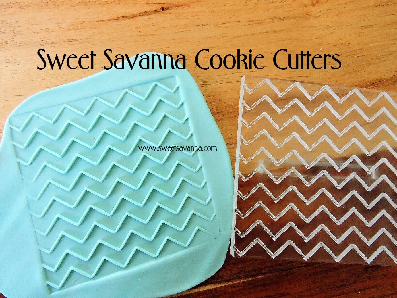 Chevron-raised-fondant-detail.JPG