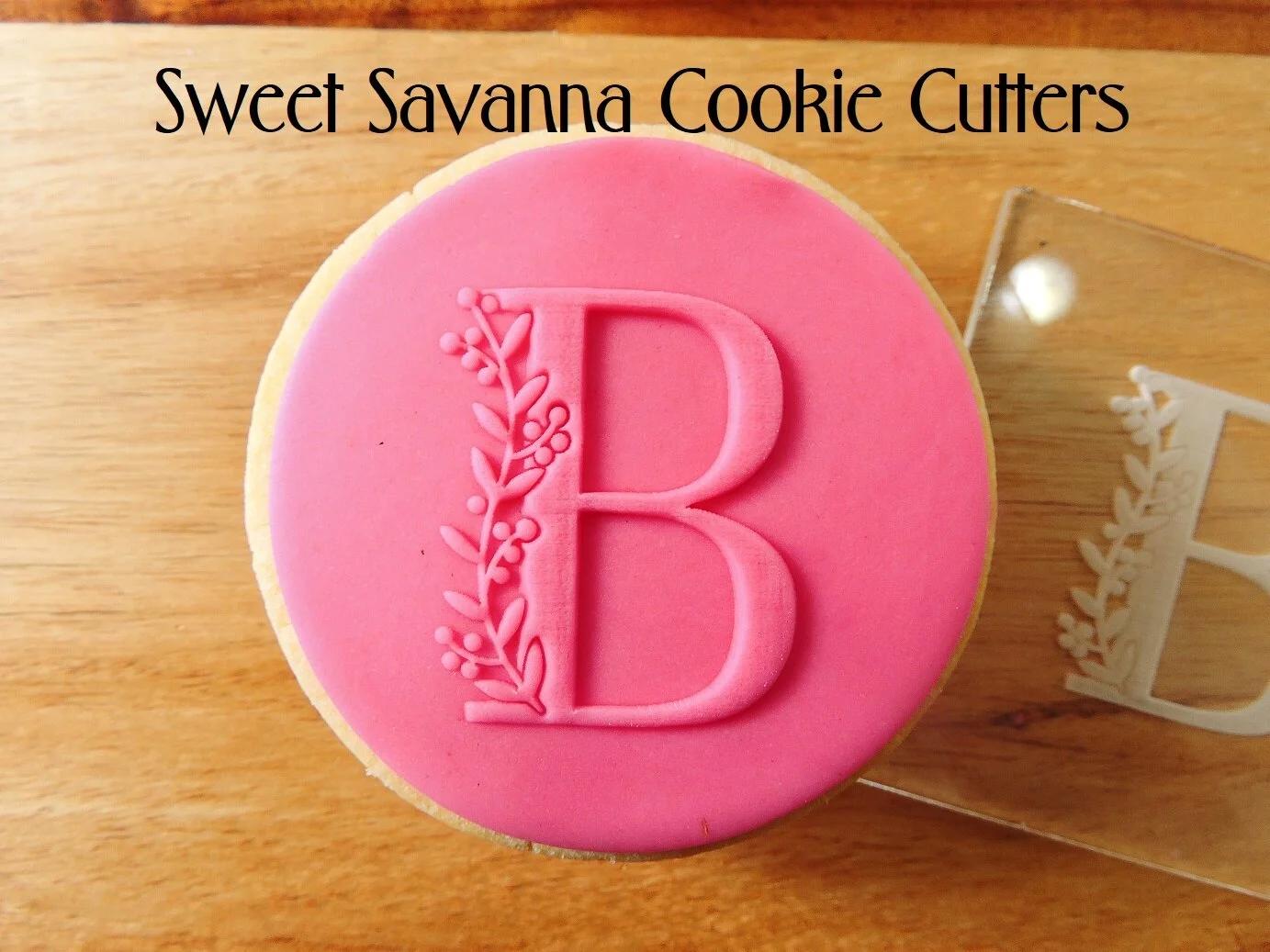 Letter-raised-fondant-debosser.jpg