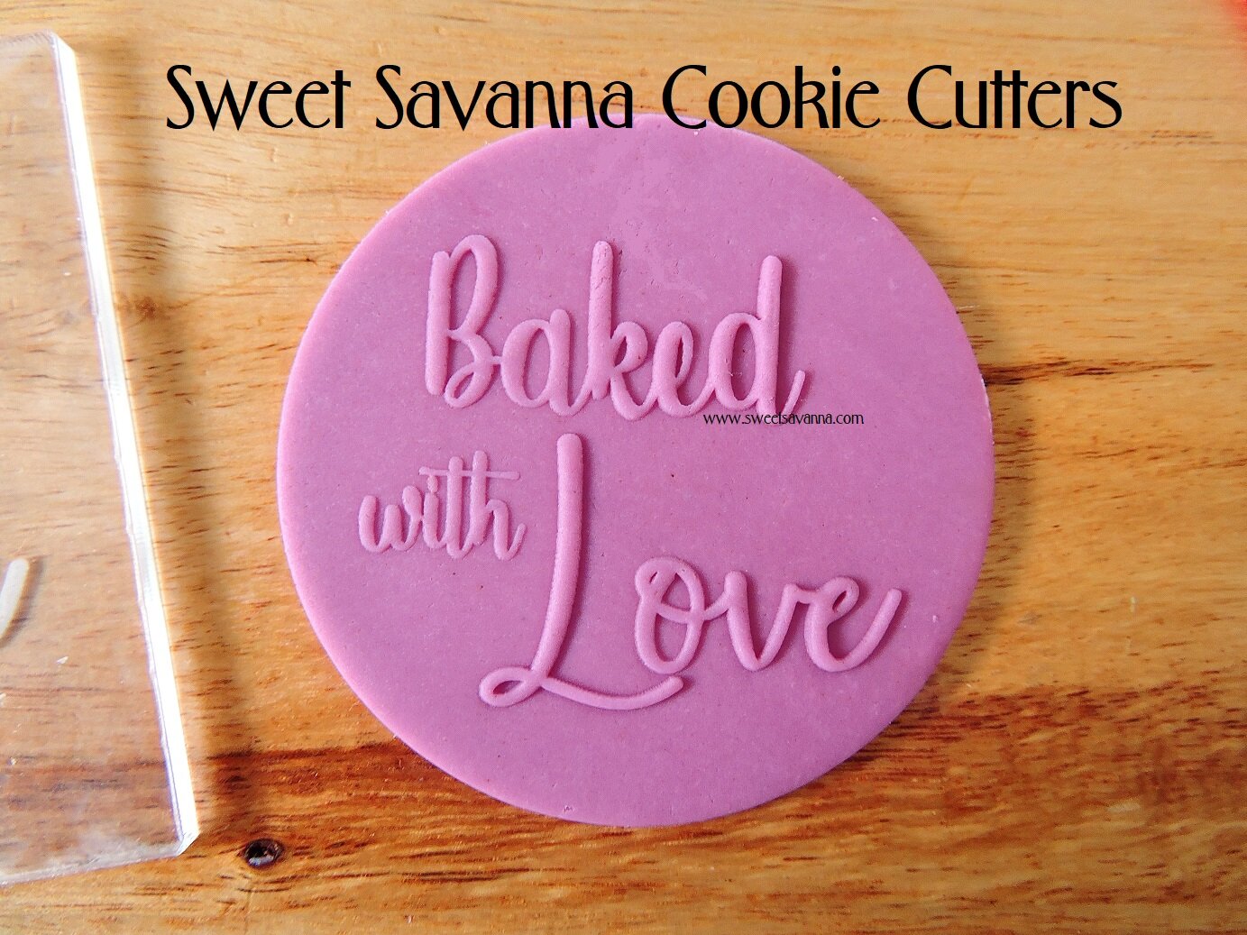 baked-with-love-raised-fondant-1.JPG
