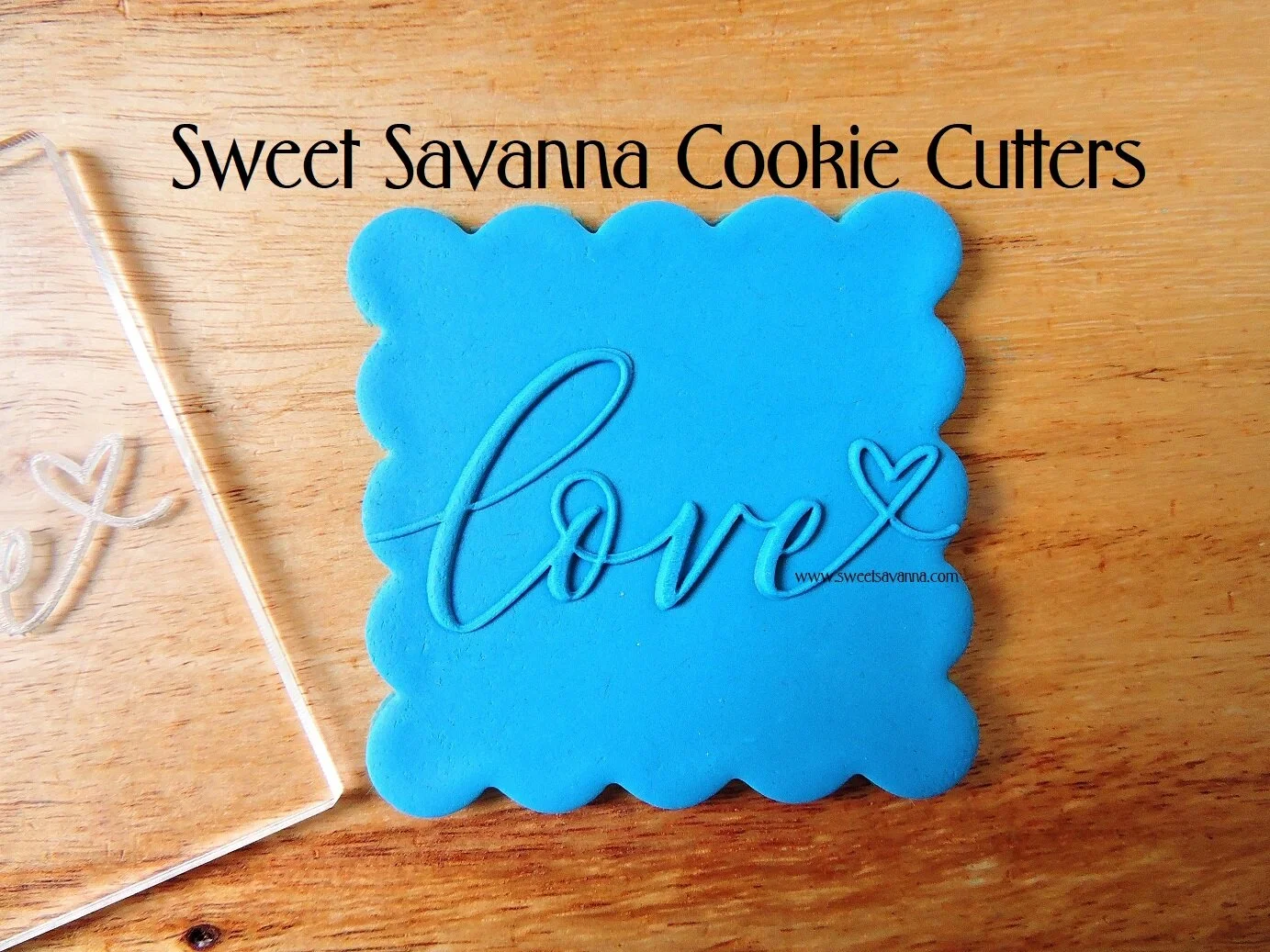 love-raised-fondant-design-n2.JPG